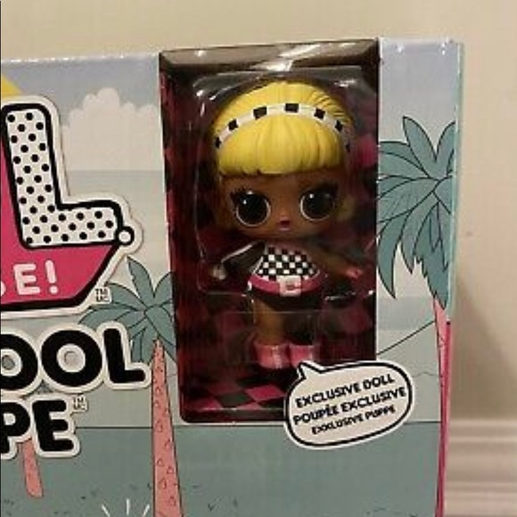 New L.O.L. Surprise Car Pool Coupe with Doll - Picture 2 of 7